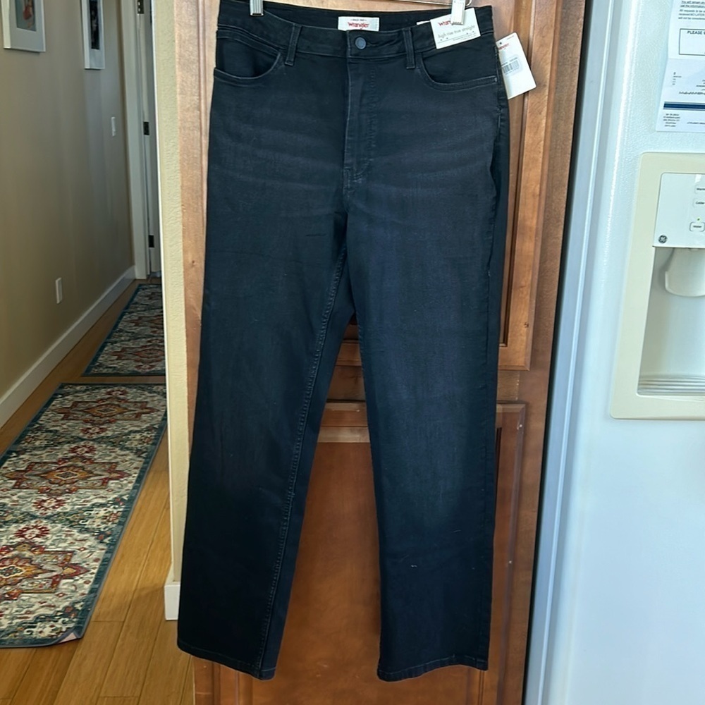 NWT Wrangler Jeans high rise true straight cut size 12x32